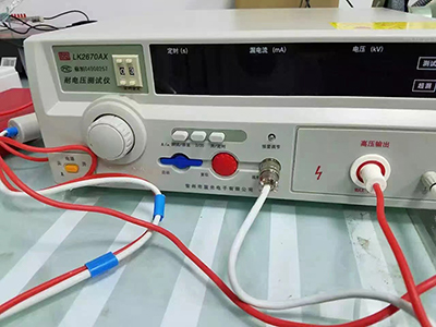 耐电压测试仪